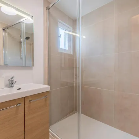 Grand Place Very Well Located *