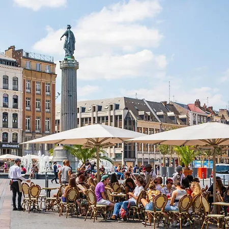 Grand Place Very Well Located *